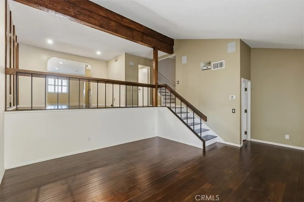 6227 Randi Avenue Woodland Hills, CA 91367