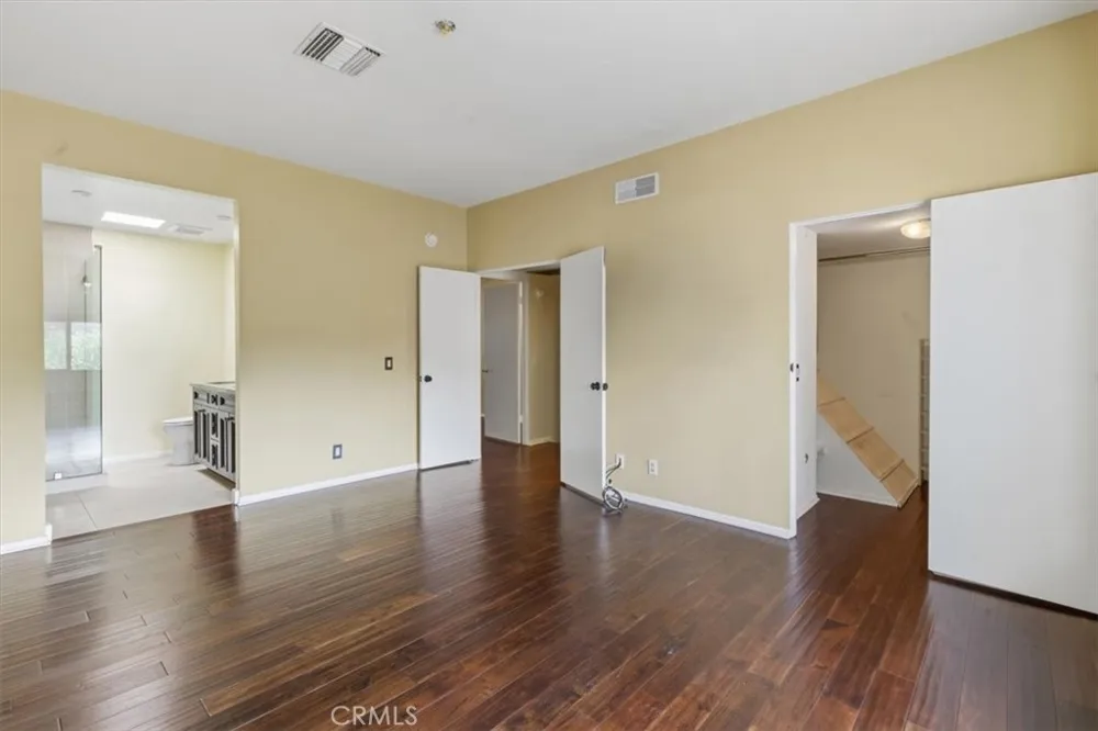 6227 Randi Avenue Woodland Hills, CA 91367