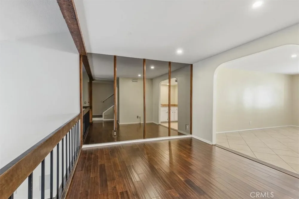 6227 Randi Avenue Woodland Hills, CA 91367