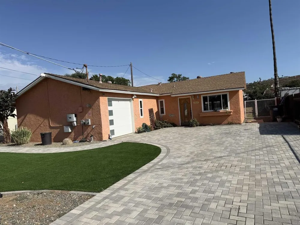 13107 Lindo Lane Lakeside, CA 92040