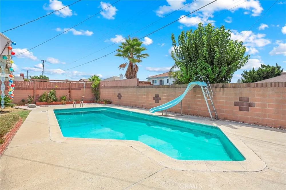 1676 E Wingate Street Covina, CA 91724