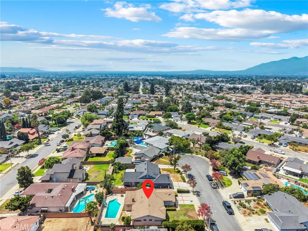 1676 E Wingate Street Covina, CA 91724