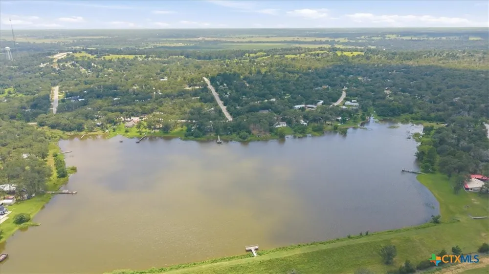 Sec 4 Lot 102 Drive Smithville, TX 78957