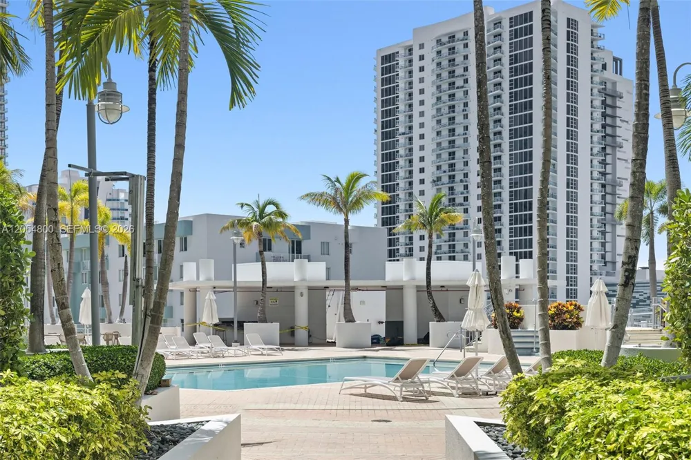 350 NE 24th St #401 Miami, FL 33137