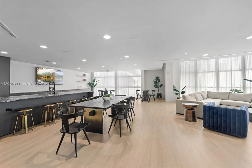 350 NE 24th St #401 Miami, FL 33137