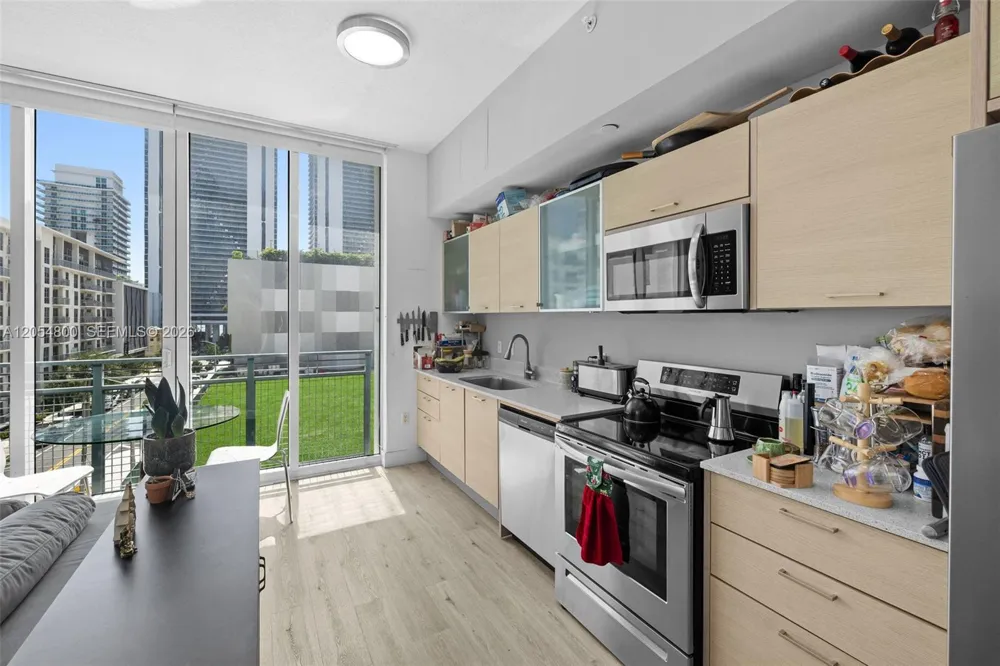 350 NE 24th St #401 Miami, FL 33137