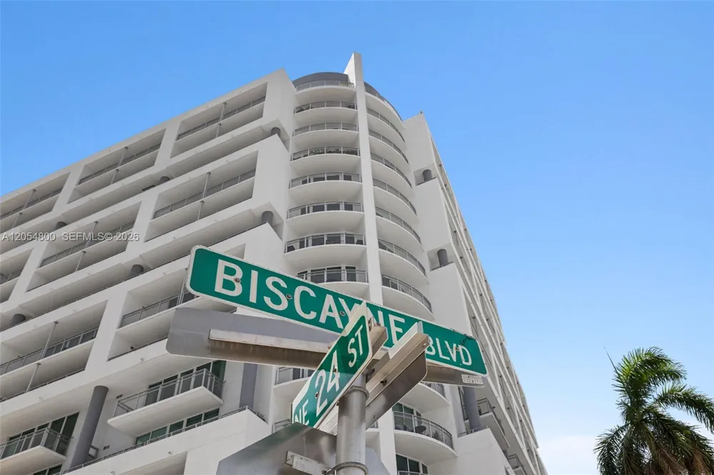 350 NE 24th St #401 Miami, FL 33137