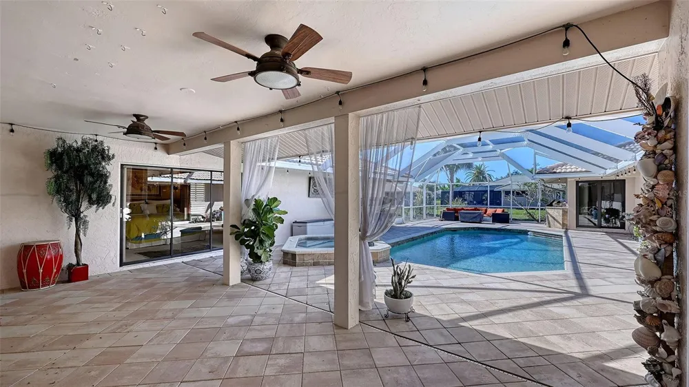 1109 DELACROIX CIRCLE Nokomis, FL 34275