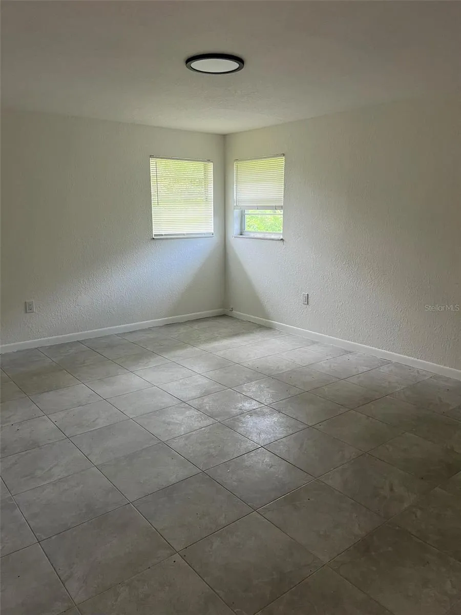 8956 SE 65TH WAY Okeechobee, FL 34974