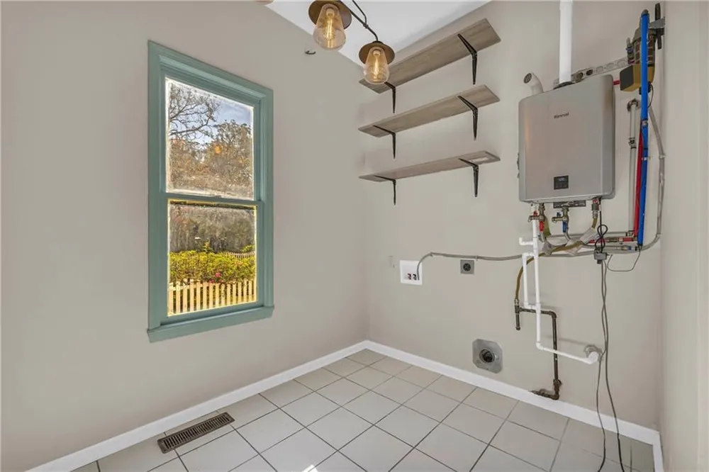 5921 Bostwick Highway Bishop, GA 30621