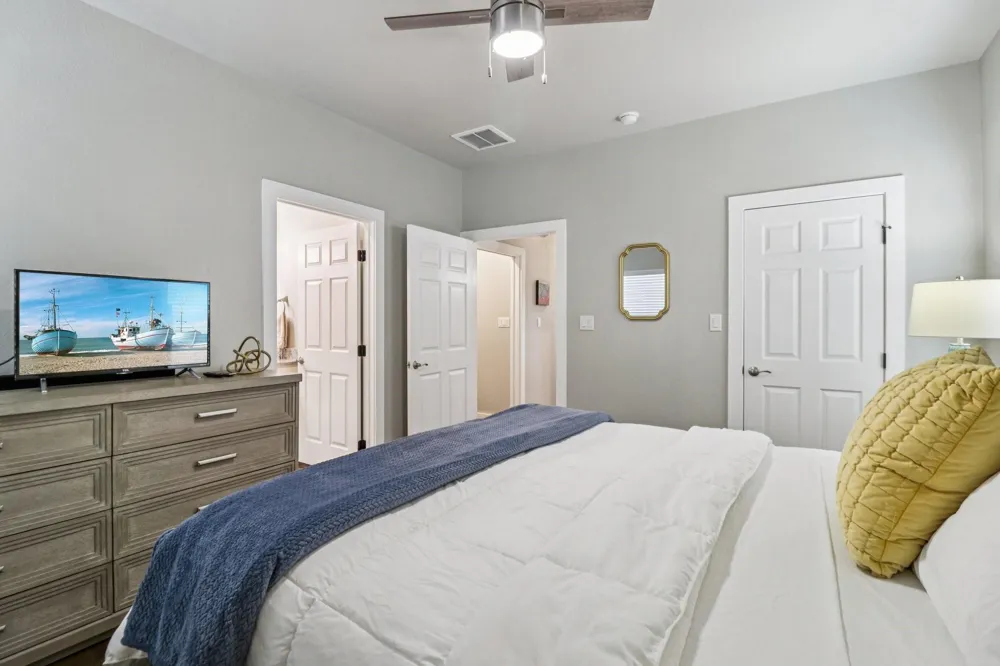 1006 12th Street Blanco, TX 78606