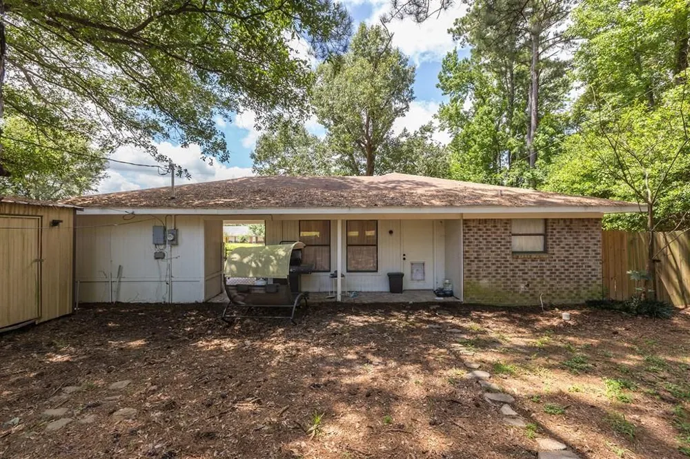 401 Linn St Huntington, TX 75949