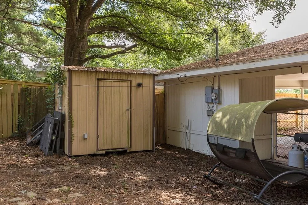 401 Linn St Huntington, TX 75949