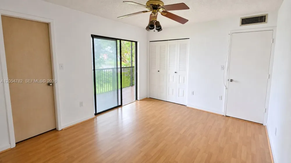 10370 SW 220th St #228 Cutler Bay, FL 33190
