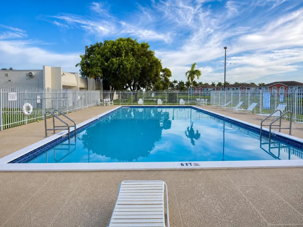 10370 SW 220th St #228 Cutler Bay, FL 33190