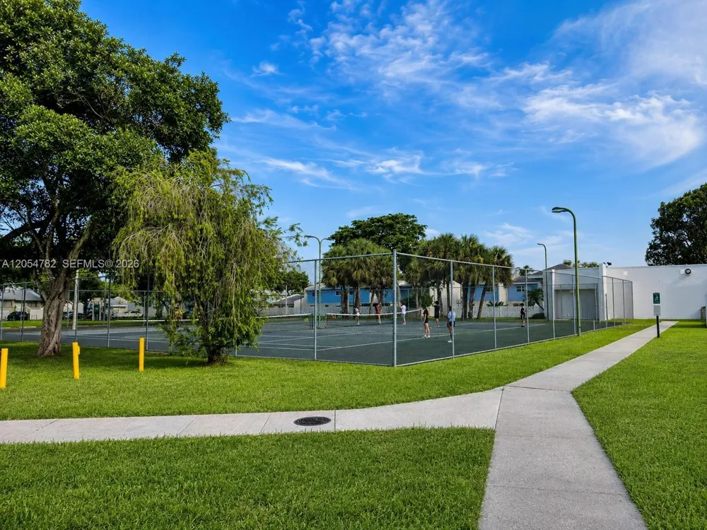 10370 SW 220th St #228 Cutler Bay, FL 33190