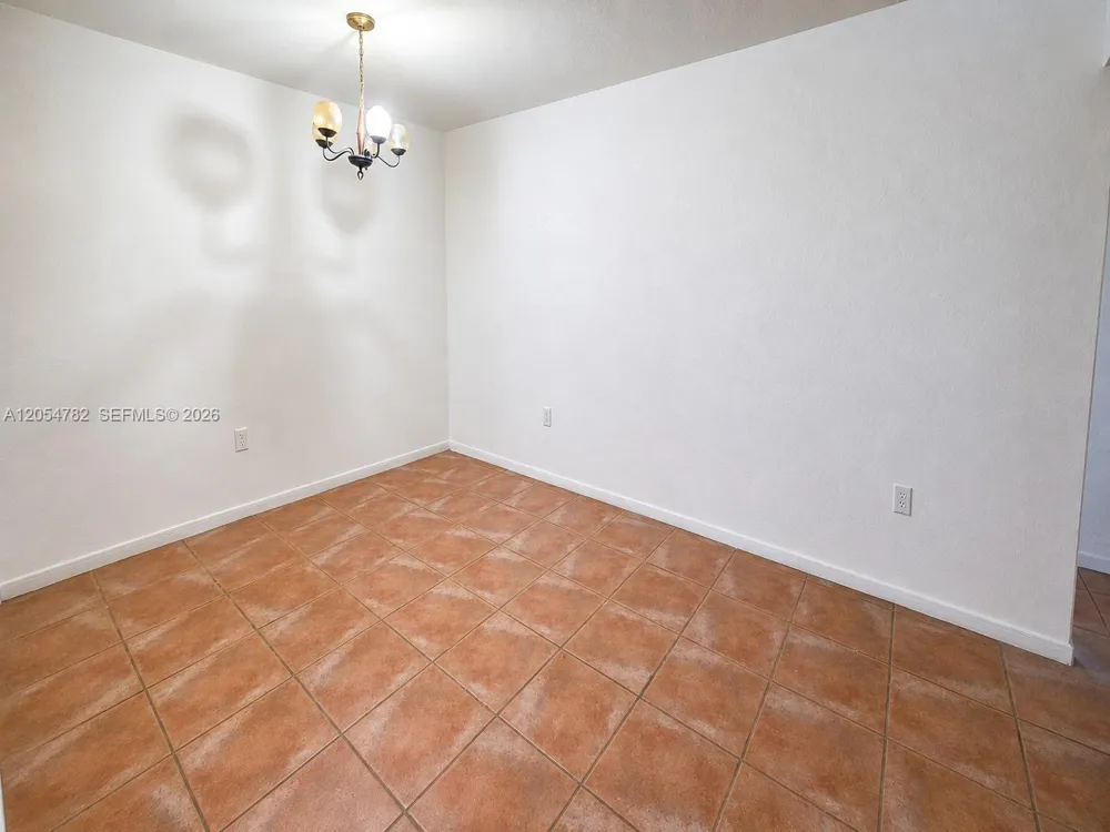 10370 SW 220th St #228 Cutler Bay, FL 33190