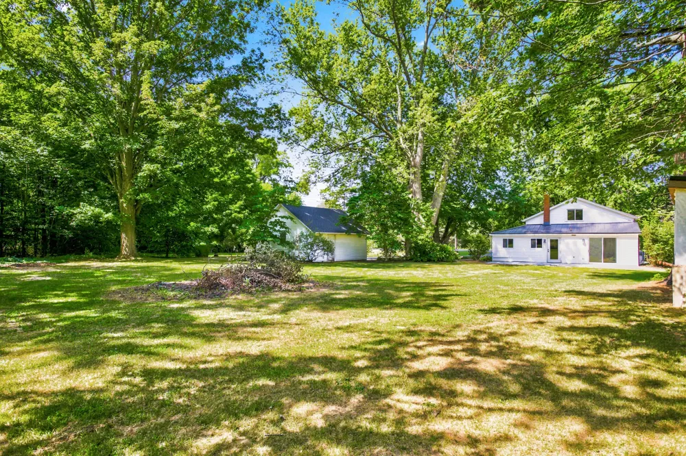2313 68th Street Fennville, MI 49408