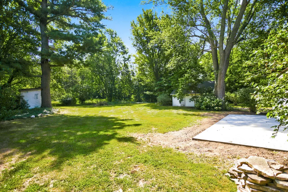 2313 68th Street Fennville, MI 49408