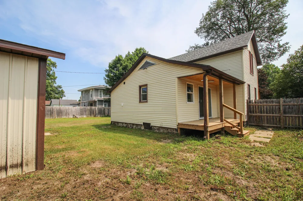 112 Andrews Street Three Rivers, MI 49093