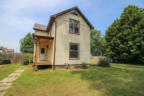 112 Andrews Street