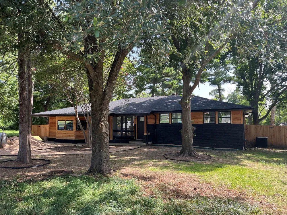 404 W Hillcrest Street Keene, TX 76059