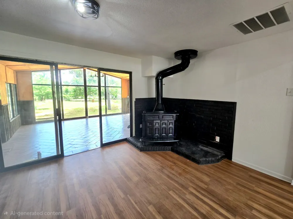 404 W Hillcrest Street Keene, TX 76059