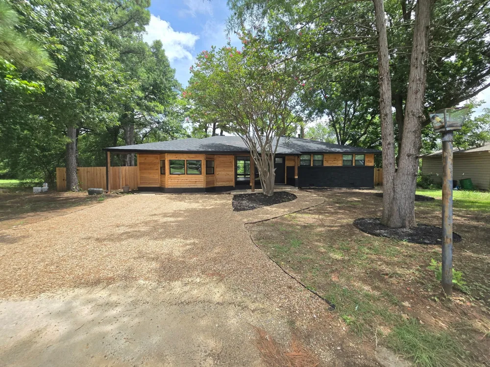 404 W Hillcrest Street Keene, TX 76059