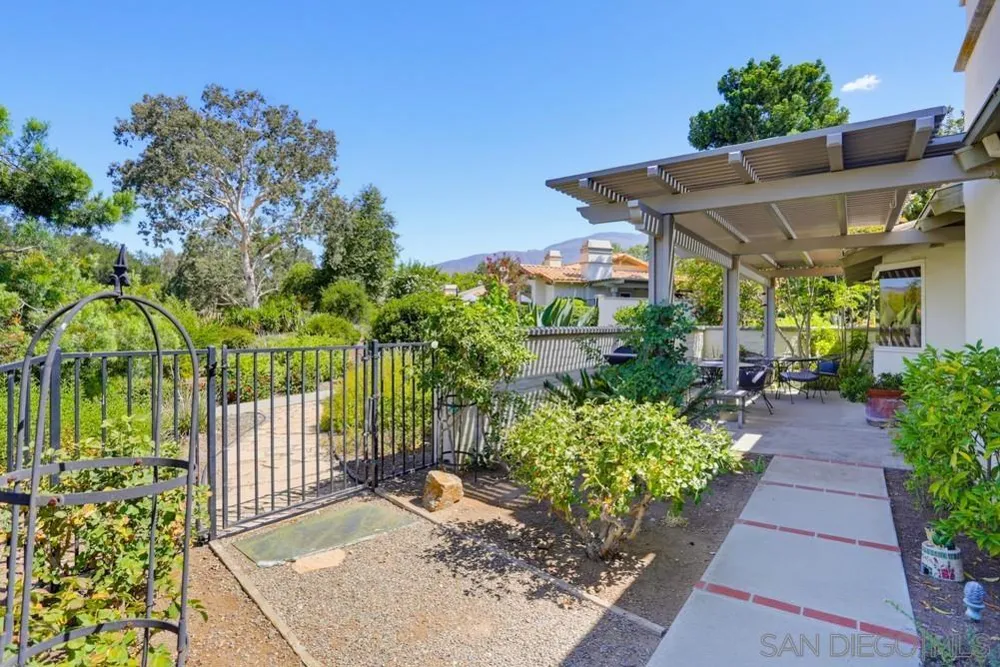 32993 Luiseno Circle Dr Pauma Valley, CA 92061