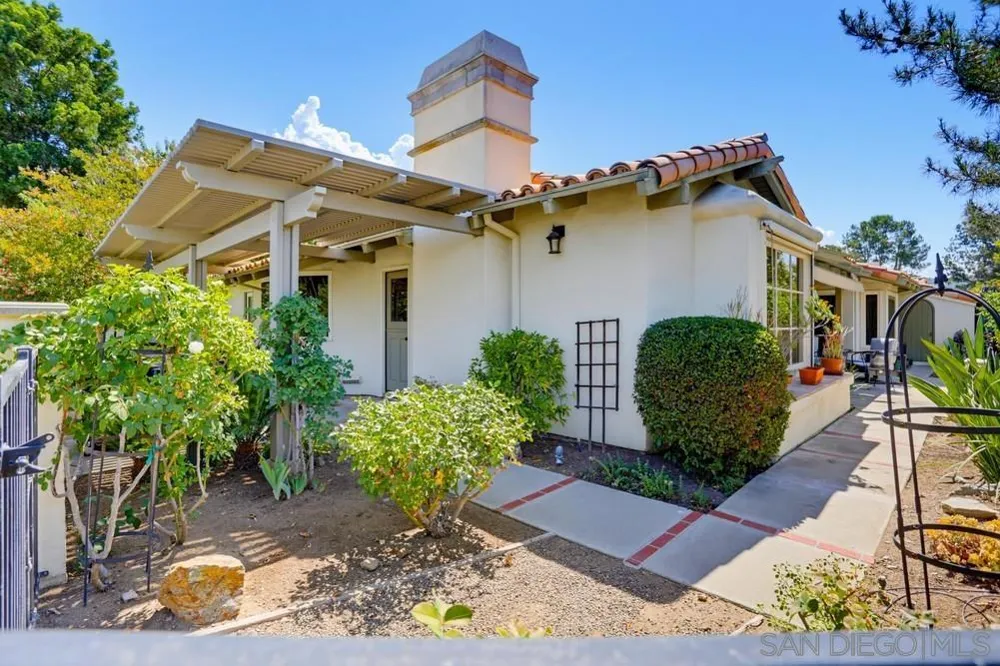 32993 Luiseno Circle Dr Pauma Valley, CA 92061