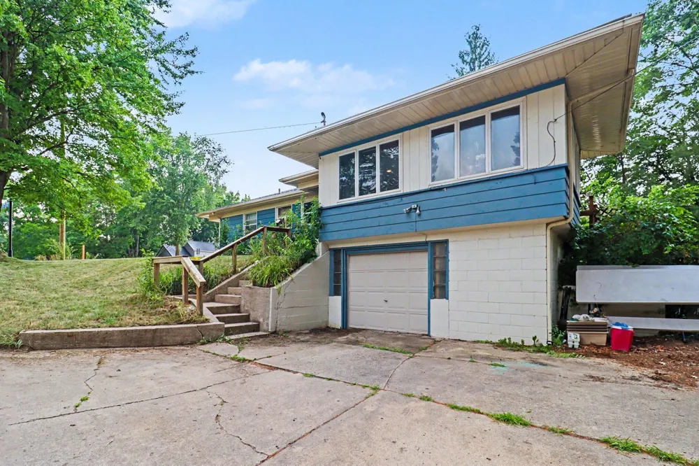 204 W Main Street Edmore, MI 48829