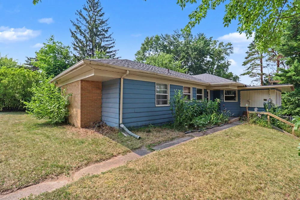 204 W Main Street Edmore, MI 48829