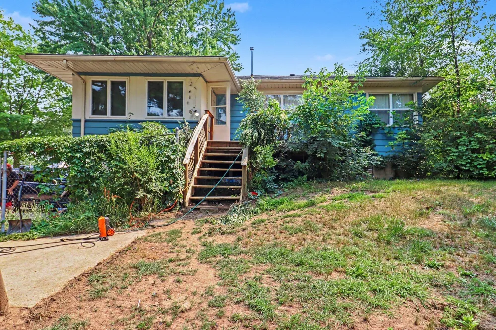 204 W Main Street Edmore, MI 48829