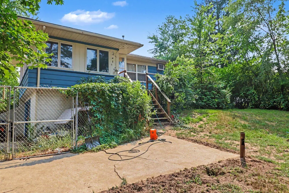 204 W Main Street Edmore, MI 48829