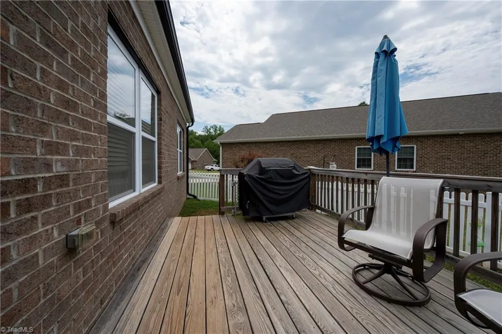 160 Broad Meadow Court Rural Hall, NC 27045