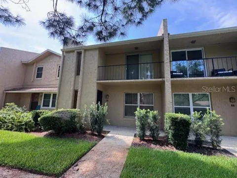 916 PARK LAKE CIRCLE #34