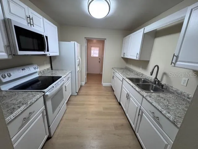 916 PARK LAKE CIRCLE #34 Maitland, FL 32751