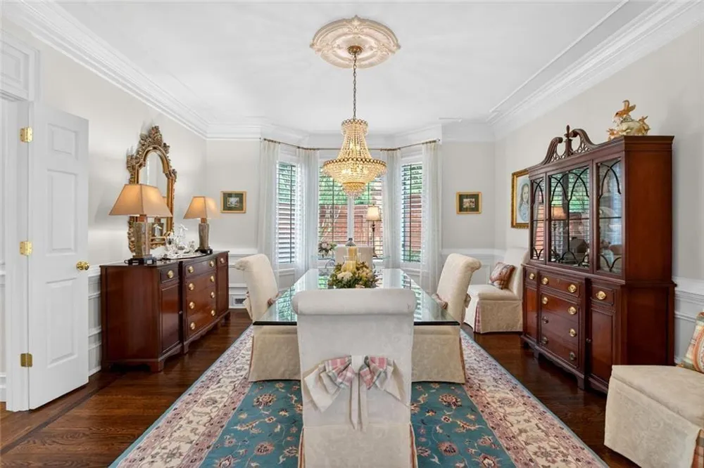 5327 Claridge Square Dunwoody, GA 30338