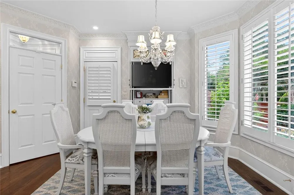 5327 Claridge Square Dunwoody, GA 30338