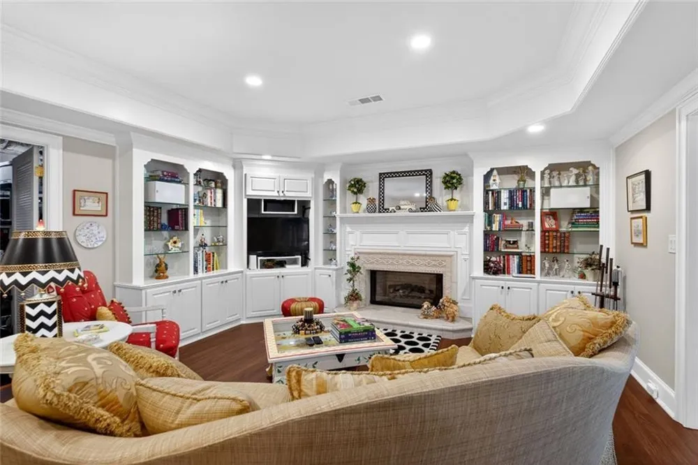 5327 Claridge Square Dunwoody, GA 30338