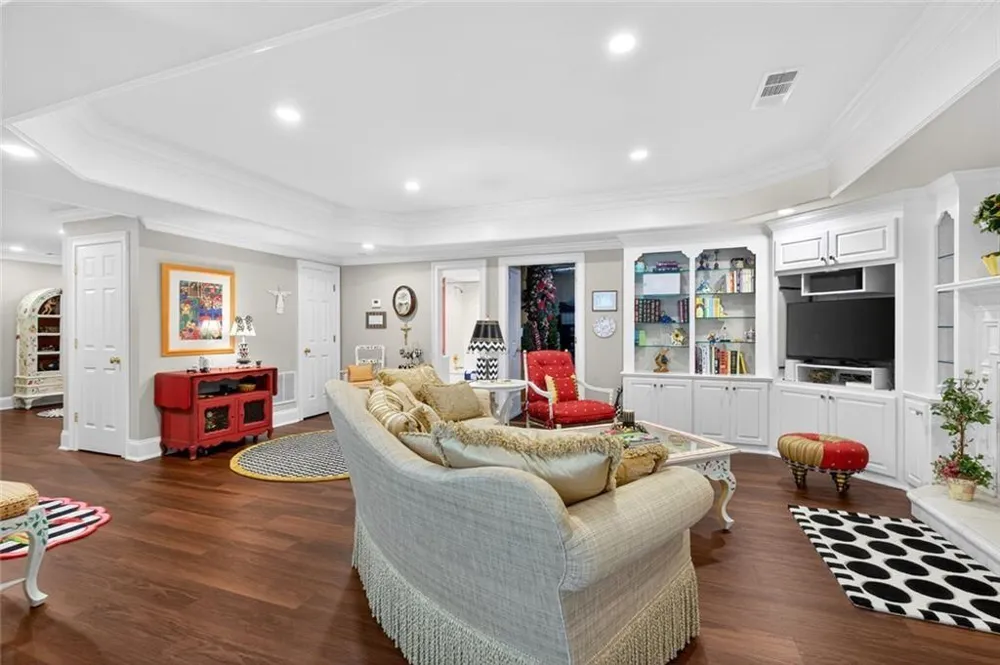 5327 Claridge Square Dunwoody, GA 30338