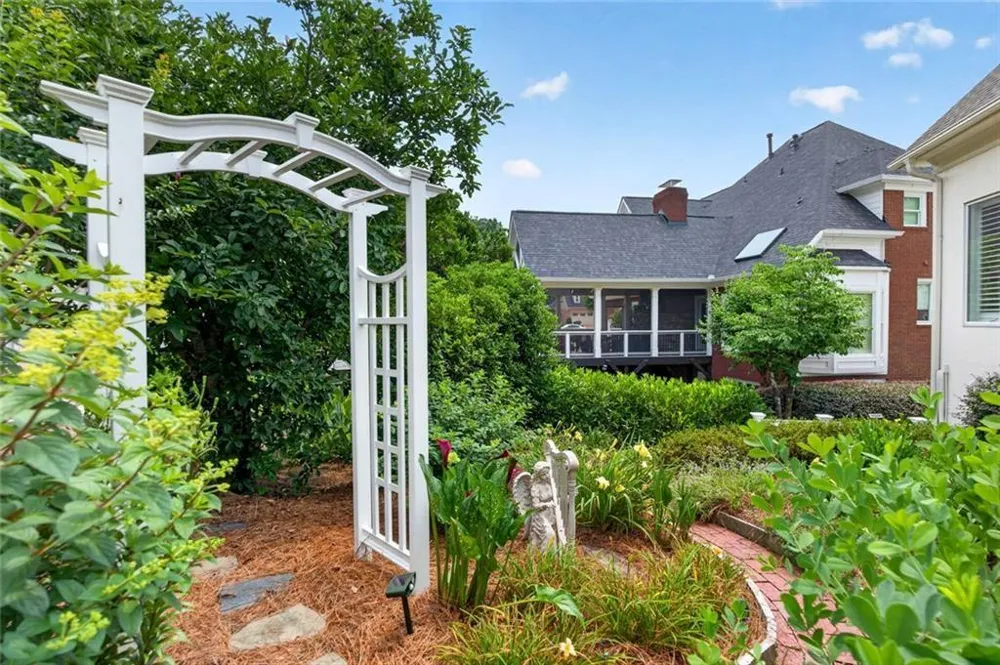5327 Claridge Square Dunwoody, GA 30338