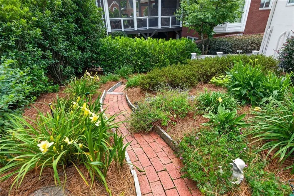 5327 Claridge Square Dunwoody, GA 30338