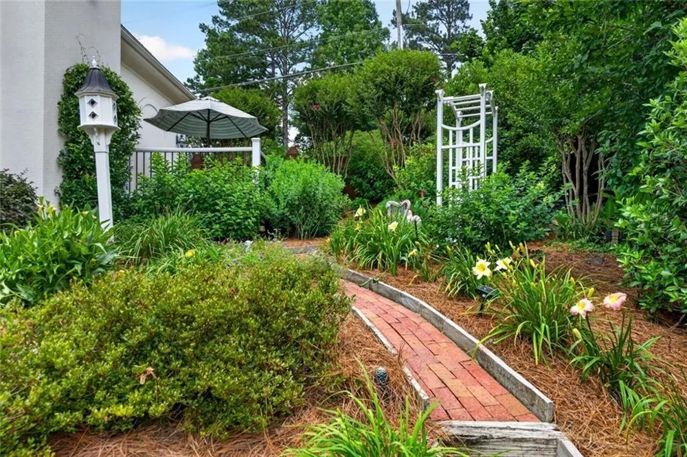 5327 Claridge Square Dunwoody, GA 30338
