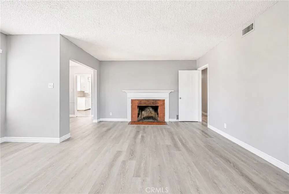 401 S Cherrywood Street West Covina, CA 91791