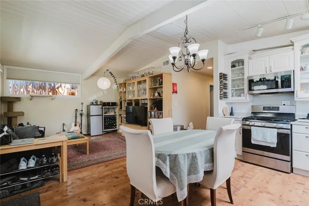 10616 Vanora Drive Sunland, CA 91040