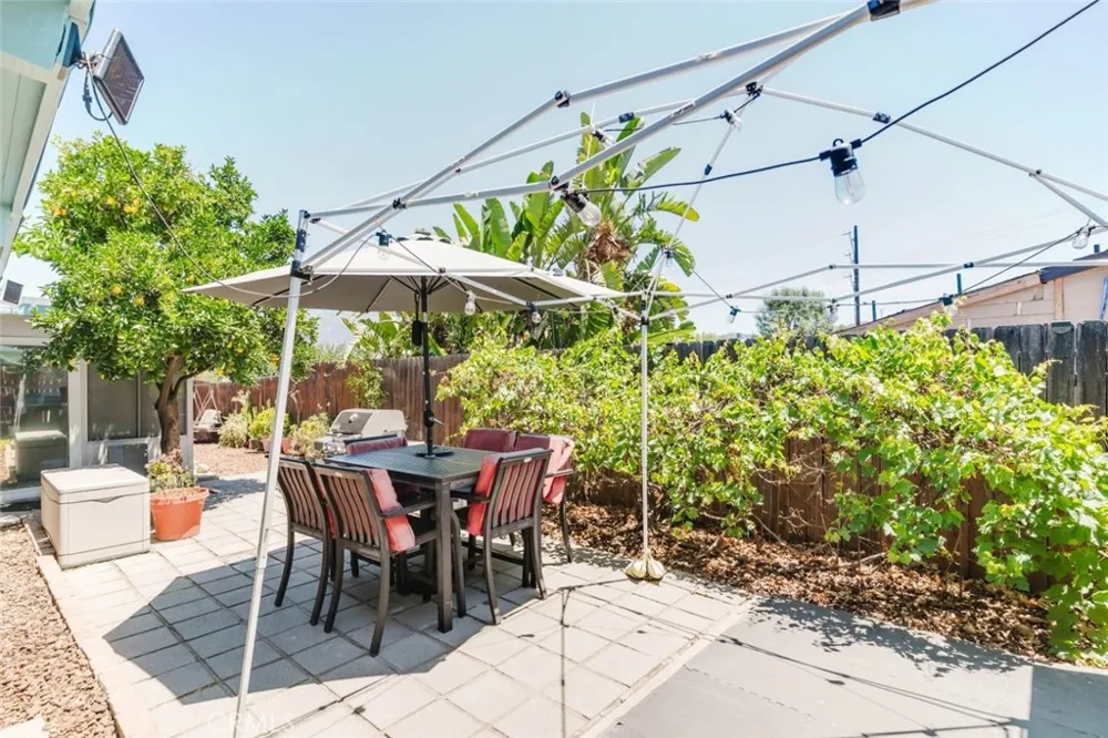 10616 Vanora Drive Sunland, CA 91040