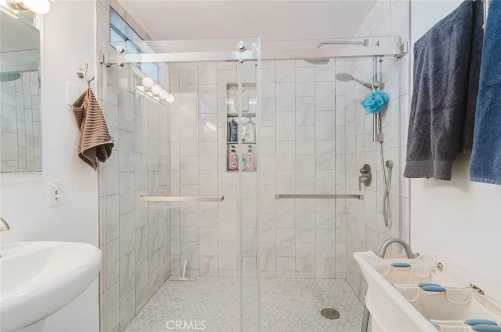 10616 Vanora Drive Sunland, CA 91040