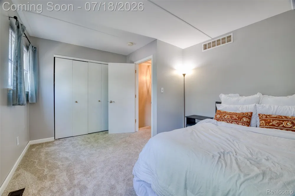 7300 Bluewater Drive #110 Clarkston City, MI 48348