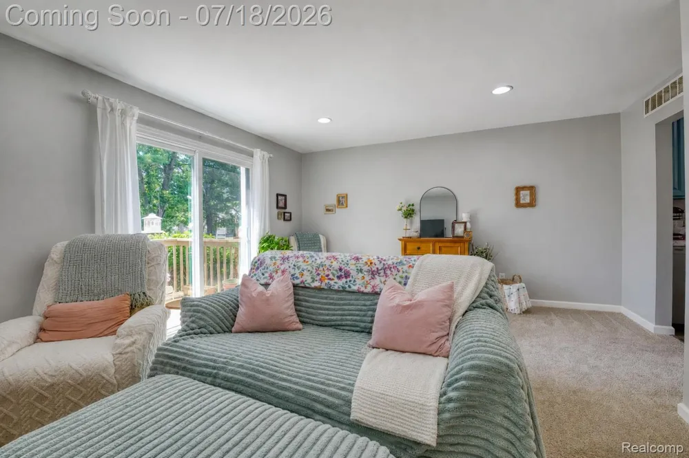 7300 Bluewater Drive #110 Clarkston City, MI 48348